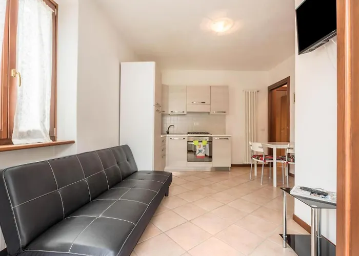 La Terrazza Del Borgo Con Parcheggio Апартаменты Мальчезине